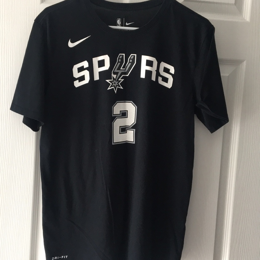 A dry fit Spurs (Leonard) Nike tee